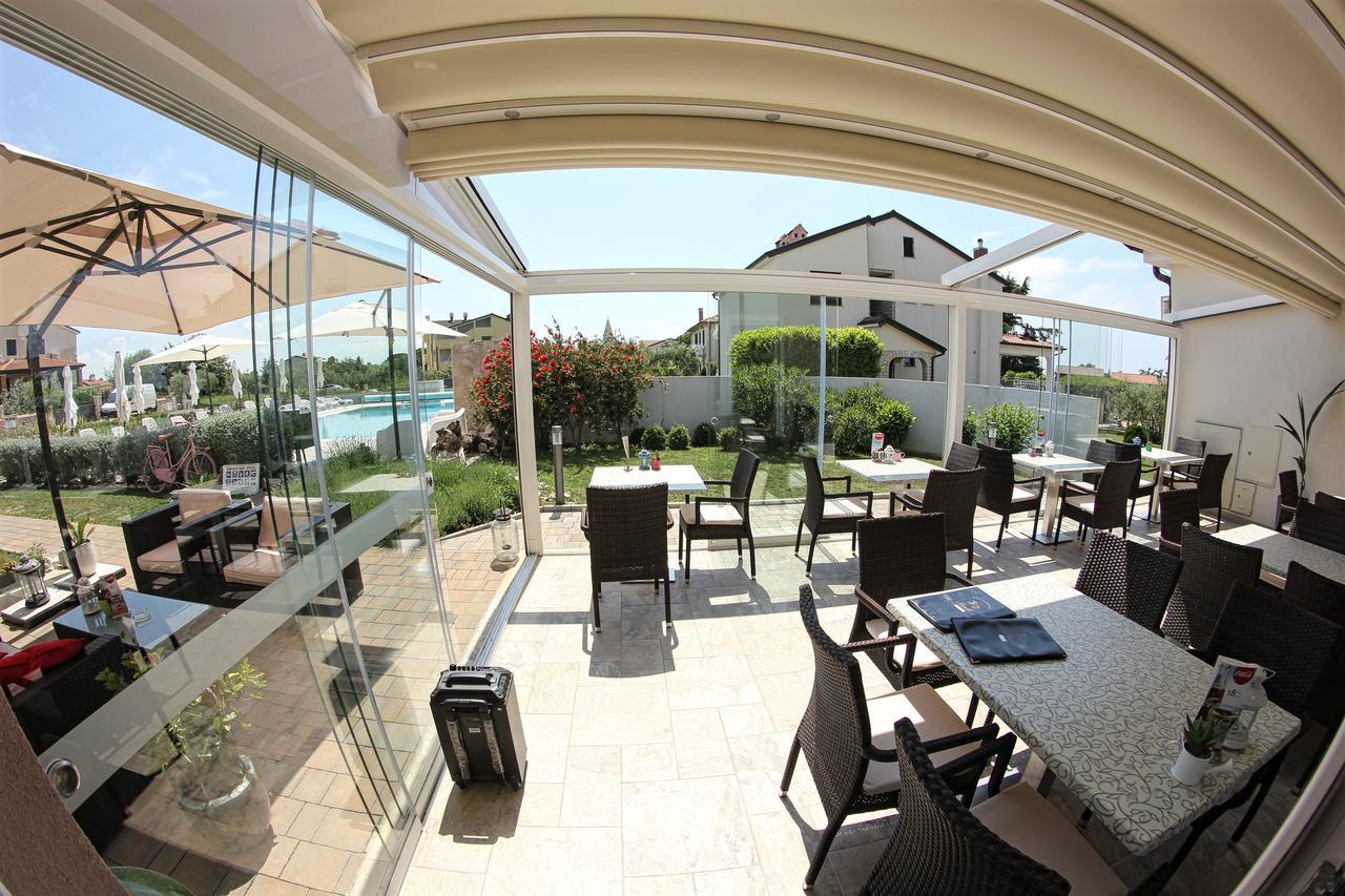 Villa Badi Lovrečica Buitenkant foto